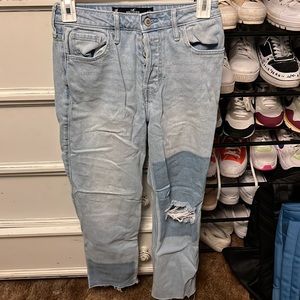 Hollister Ultra High-Rise Vintage Straight Jean